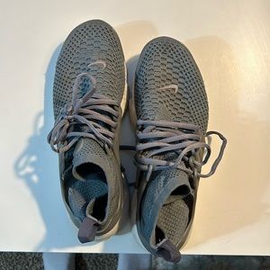 Nike gray presto air